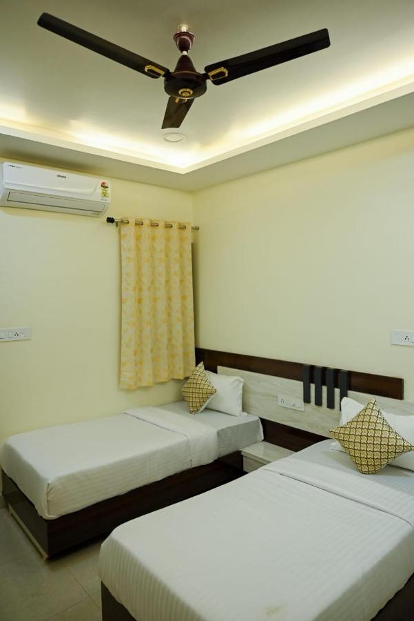 Hotel Golden Bliss โบปาล ภายนอก รูปภาพ