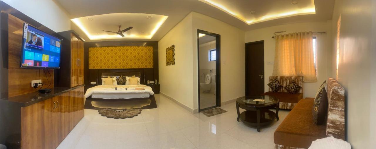 Hotel Golden Bliss โบปาล ภายนอก รูปภาพ